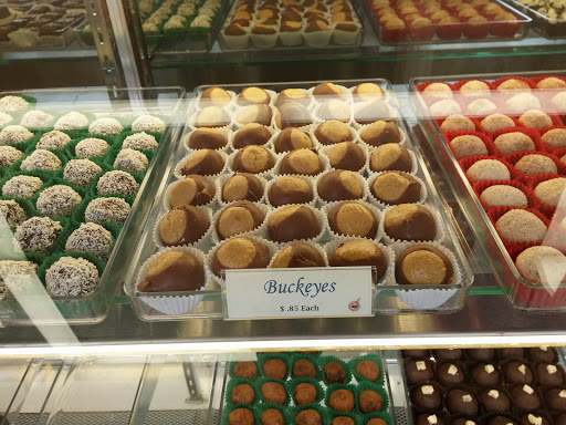 Candy Store «Metropolis Popcorn & Desserts (formerly Sugar-Luv Confections)», reviews and photos, 2164 Front St, Cuyahoga Falls, OH 44221, USA