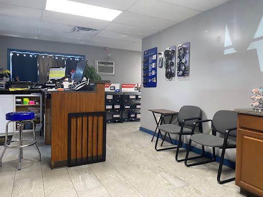 Auto Repair Shop «Oviedo Car Care», reviews and photos, 100 Station St, Oviedo, FL 32765, USA