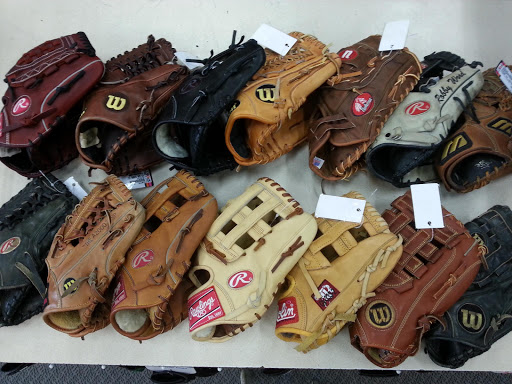 Sporting Goods Store «Play It Again Sports», reviews and photos, 11317 MN-7, Minnetonka, MN 55305, USA