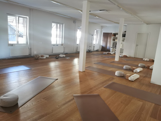 Rezensionen über Annette Huber – Yoga & Ayurveda in Zug - Yoga-Studio