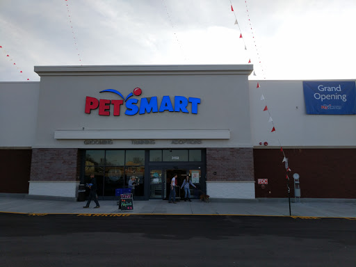 Pet Store «PetSmart», reviews and photos, 3152 Phoenix Center Dr, Washington, MO 63090, USA
