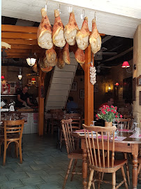 Atmosphère du Restaurant français Chez le Gaulois à Sarlat-la-Canéda - n°15