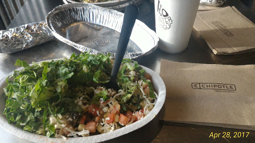 Mexican Restaurant «Chipotle Mexican Grill», reviews and photos, 786 Mainstreet, Hopkins, MN 55343, USA