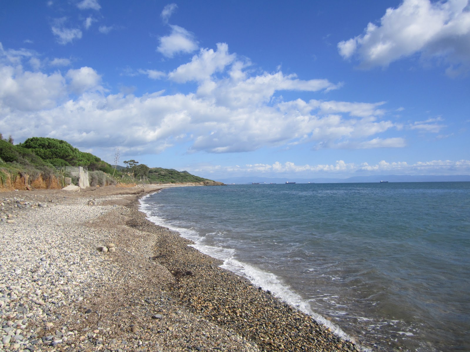 Spiaggia di Furcadizzu的照片 带有碧绿色纯水表面