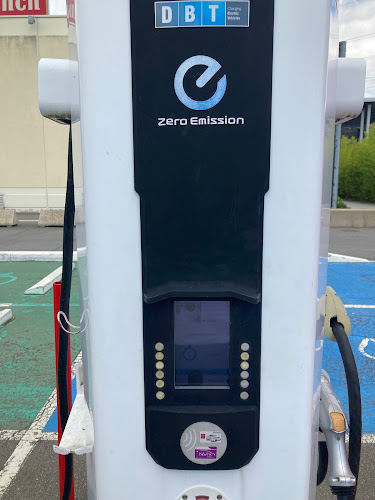 Auchan Charging Station à Semécourt