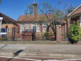 Dovelands Primary School