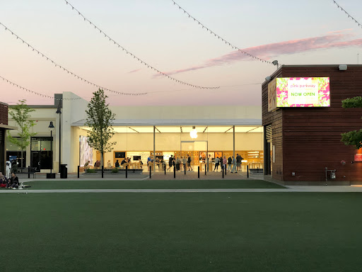 Computer Store «Apple MarketStreet», reviews and photos, 1220 Market St, Lynnfield, MA 01940, USA