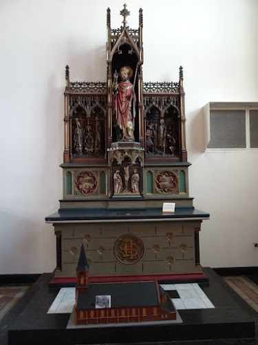 Beoordelingen van Sint-Amanduskerk in Kortrijk - Kerk