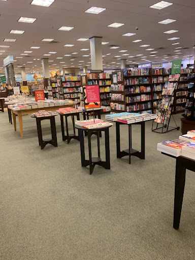Book Store «Barnes & Noble», reviews and photos, 8117 Sudley Rd, Manassas, VA 20109, USA