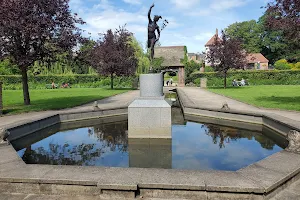 Rowntree Park image