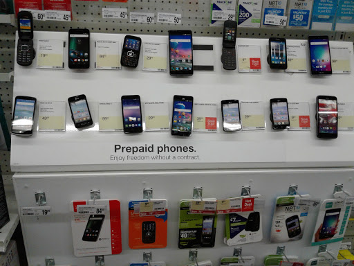 Office Supply Store «Staples», reviews and photos, 1525 S Willow St, Manchester, NH 03103, USA