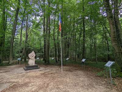Fosse d'Alain Fournier à Saint-Remy-la-Calonne