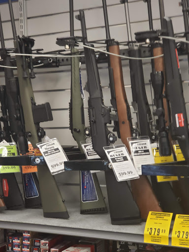 Shopping Mall «Vacaville Commons Shopping Center», reviews and photos, 2098 Harbison Dr, Vacaville, CA 95687, USA