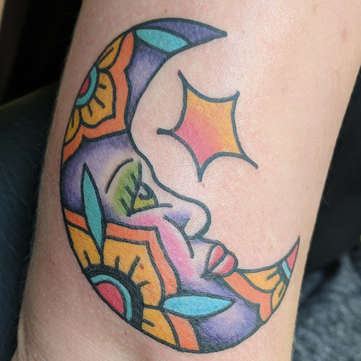 Tattoo Shop «Crazy Lady Ink», reviews and photos, 205 Lewis St S, Shakopee, MN 55379, USA