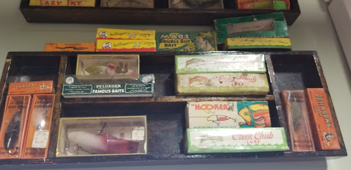 Sporting Goods Store «Sportsmans Factory Outlet», reviews and photos, 3031 N Martin Ave, Springfield, MO 65803, USA