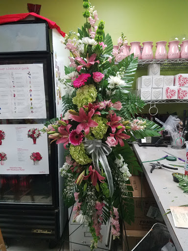 Florist «Addison Floral», reviews and photos, 58 E Lake St, Addison, IL 60101, USA