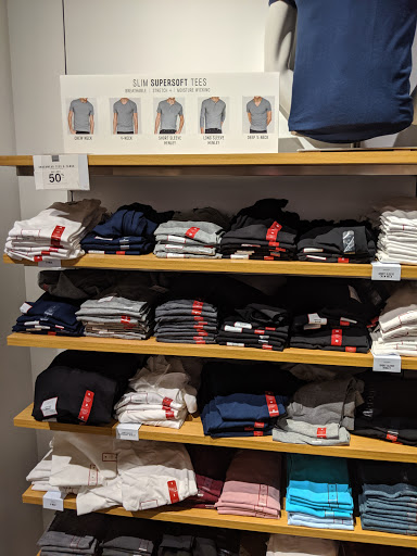 Clothing Store «Express», reviews and photos, 6847 Springfield Mall, Springfield, VA 22150, USA