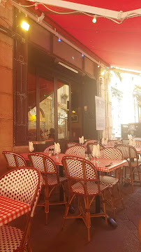 Atmosphère du Restaurant français Le Bouchon Saint Roch à Montpellier - n°6