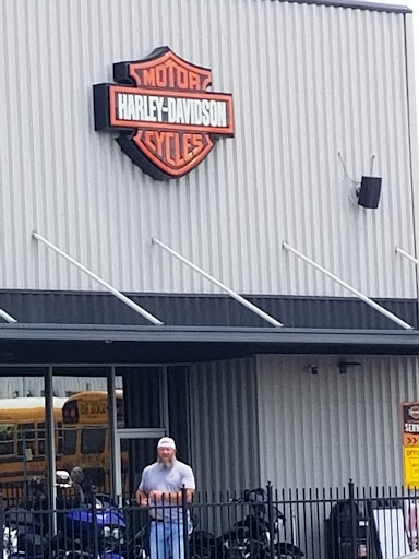 Harley-Davidson Dealer «St. Charles Harley-Davidson», reviews and photos, 3808 W Clay St, St Charles, MO 63301, USA