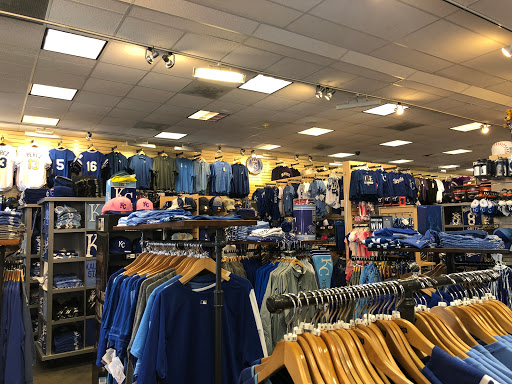 Sportswear Store «Kansas Sampler/Rally House Mission», reviews and photos, 6858 Johnson Dr, Mission, KS 66202, USA