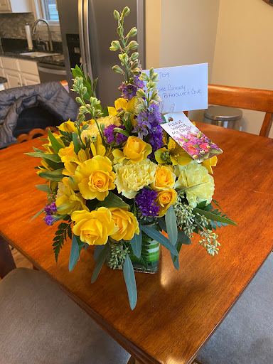 Florist «Powell the Florist», reviews and photos, 1215 Liberty Dr, Mishawaka, IN 46545, USA