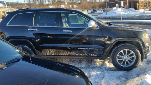 Used Car Dealer «Upper Valley Auto Mart», reviews and photos, 7 Pine St, White River Junction, VT 05001, USA