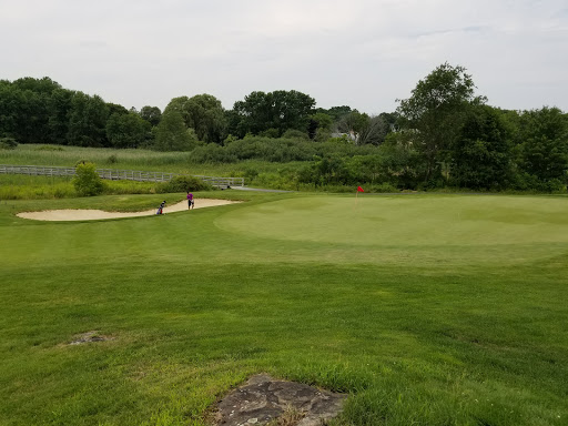 Golf Course «Meadow Golf Course-Peabody», reviews and photos, 80 Granite St, Peabody, MA 01960, USA