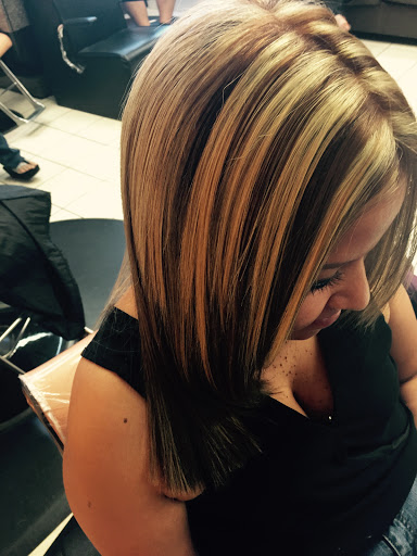 Beauty Salon «Diva Divine Hair Extensions Salon», reviews and photos, 8940 Woodman Ave, Arleta, CA 91331, USA