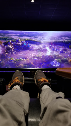 Movie Theater «Regal Cinemas West Town Mall 9», reviews and photos, 7600 Kingston Pike #1520, Knoxville, TN 37919, USA