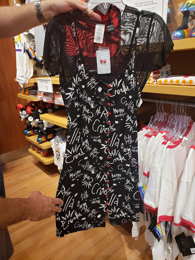 Toy Store «Disney Store», reviews and photos, 587 E Shaw Ave, Fresno, CA 93710, USA