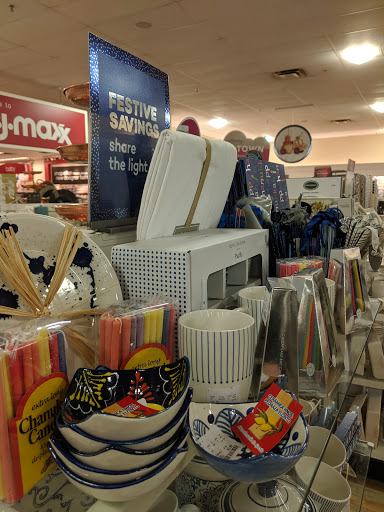 Department Store «HomeGoods», reviews and photos, 1855 N Pebble Creek Pkwy, Goodyear, AZ 85395, USA