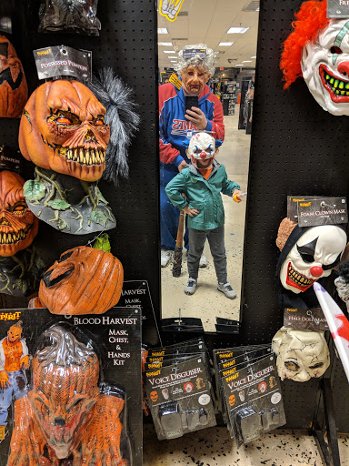 Department Store «T.J. Maxx», reviews and photos, 154 Rt. 9 - Rd 3, Englishtown, NJ 07726, USA