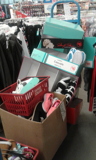 Dollar Store «FAMILY DOLLAR», reviews and photos, 208 Waverly St, Framingham, MA 01702, USA