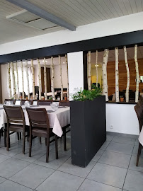 Atmosphère du Restaurant Les Terrasses du Lac - Mariage Séminaire Repas Famille à Secondigny - n°11