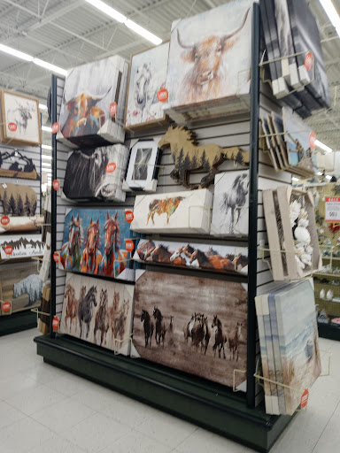 Craft Store «Hobby Lobby», reviews and photos, 200 S Randall Rd, Elgin, IL 60123, USA