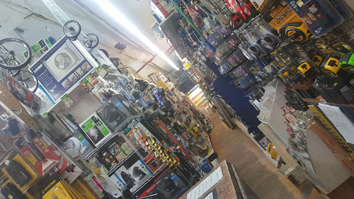 Home Improvement Store «Tribeca Hardware True Value», reviews and photos, 154 Chambers St, New York, NY 10007, USA