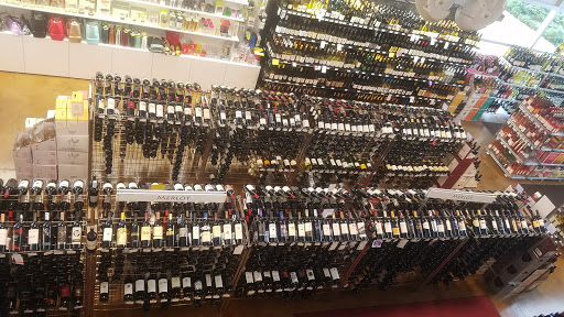 Wine Store «Kirby Wines & Liquors», reviews and photos, 2865 Kirby Rd, Memphis, TN 38119, USA