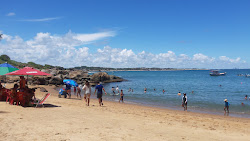 Praia de Calhetas'in fotoğrafı dağlarla çevrili