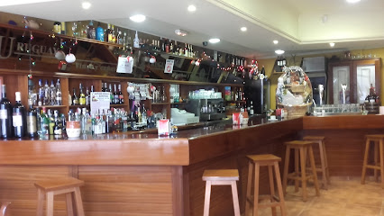 Cafe Bar Uruguay - Avenida Zumalacárregui, num 3, 15350 Cedeira, A Coruña, Spain