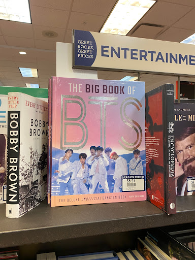 Book Store «Books&Co», reviews and photos, 4453 Walnut St, Beavercreek, OH 45440, USA