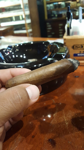 Tobacco Shop «Up Down Cigar», reviews and photos, 1550 N Wells St, Chicago, IL 60610, USA