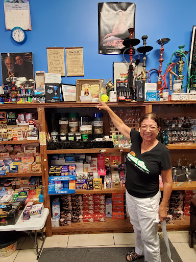 Tobacco Shop «Smoke Shop Mcallen», reviews and photos, 6624 N 10th St, McAllen, TX 78504, USA