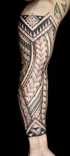 Explore thigh hip tattoo ideas, creative tattoo ideas in West Palm Beach, available at DynamiQ Ink