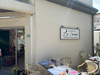Atmosphère du Le Toucan - Restaurant Tapas Levantine [Famille Ajamian] à Le Tholonet - n°3