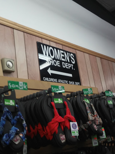 Shoe Store «Discount Shoes», reviews and photos, 1282 Brevard Rd, Asheville, NC 28806, USA