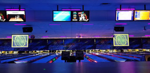 Bowling Alley «Brunswick Zone Playmor Bowl», reviews and photos, 5840 Buttermilk Hollow Rd, Pittsburgh, PA 15207, USA