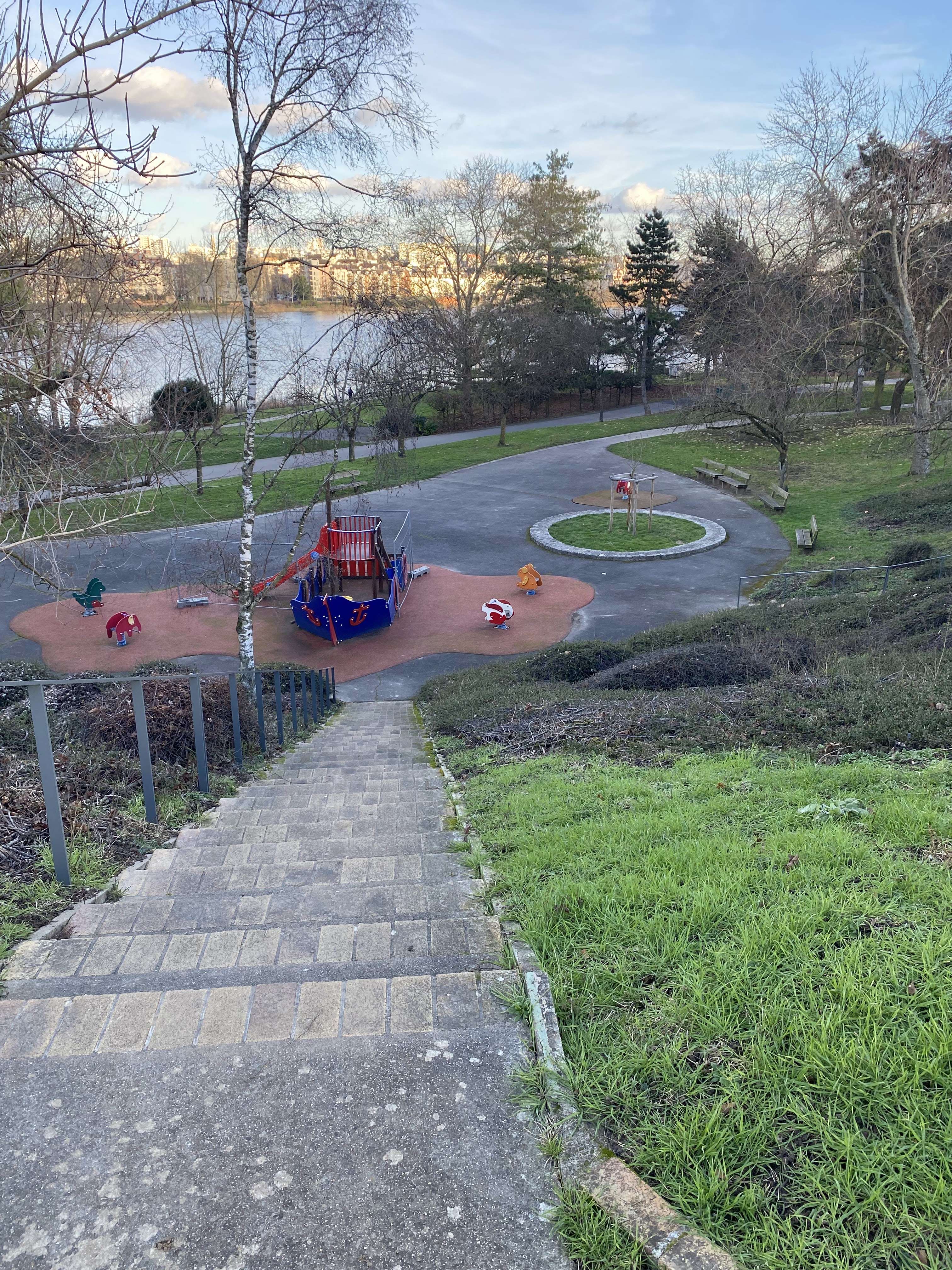 Photo n° 36 de l'avis de jérémie-louis.D fait le 16/01/2024 à 00:35