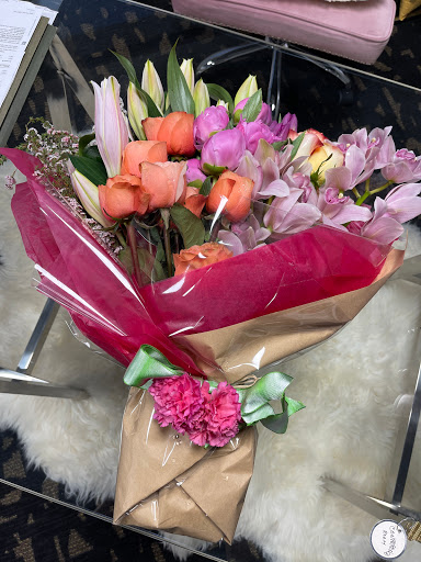 Florist «Enchanted Florist», reviews and photos, 11102 Los Alamitos Blvd, Los Alamitos, CA 90720, USA