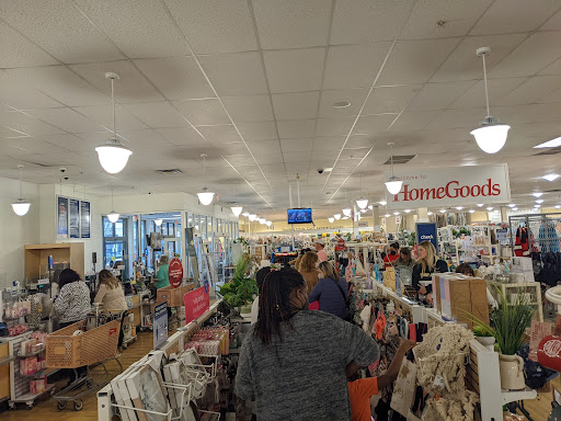 Home Goods Store «HomeGoods», reviews and photos, 10025 Biddick Ln, Huntersville, NC 28078, USA