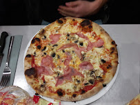 Pizza du Pizzeria La Guichetta à Orsay - n°10